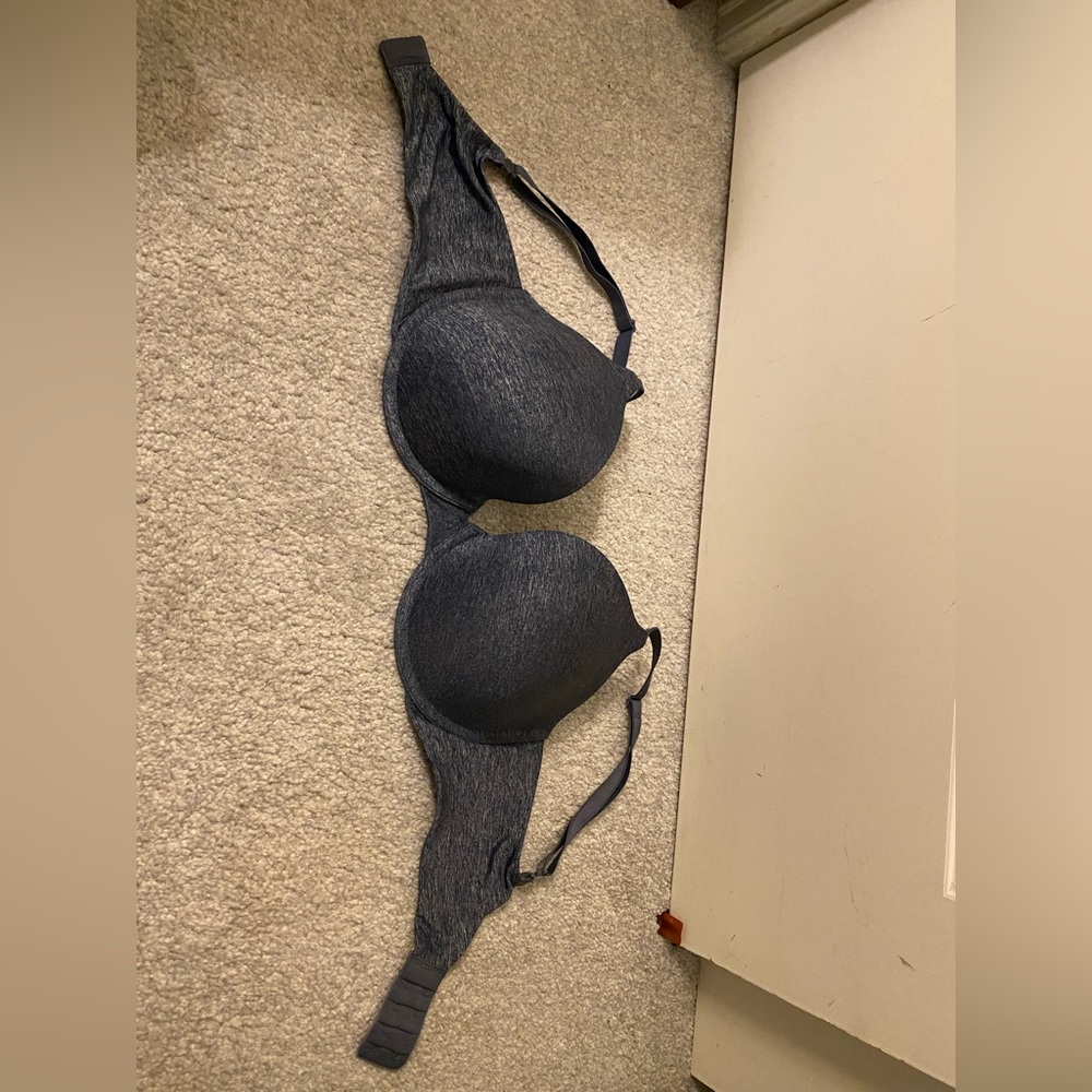 Victoria’s Secret T-Shirt Bra
